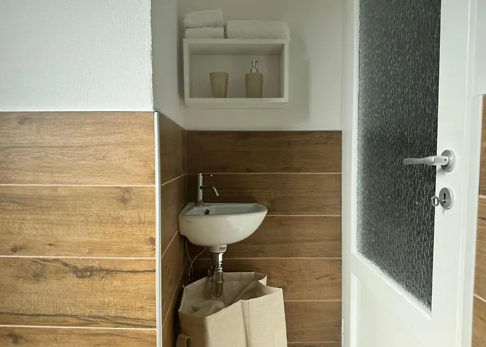 Breva E Tivan Von World By Interhome Blevio